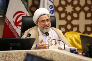 توجه به عرضه مناسب و آسان‌سازی آثار مرحوم خسروشاهی