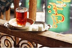 برخی تصور می کنند فقط هزینه کردن برای روضهخوانی ثواب دارد
