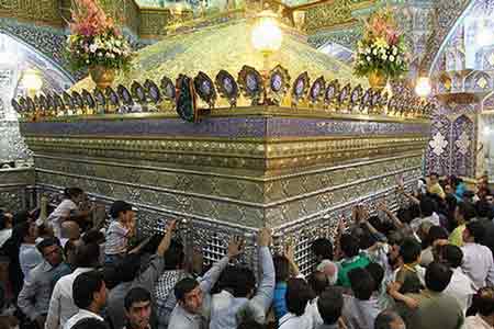 سالانه ۱۷ میلیون نفر به زیارت حرم حضرت معصومه(س) مشرف می شوند