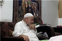 نمازی برای حاجت و توصیه‌های کلیددار قدیمی حرم حضرت عباس (ع) به پدر و مادر‌ها و جوانان